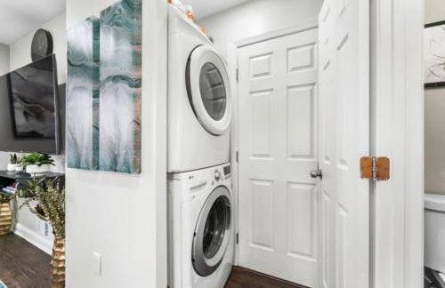 Two Dulles homes 1 price sleeps 16 w-EV parking - Foto 54