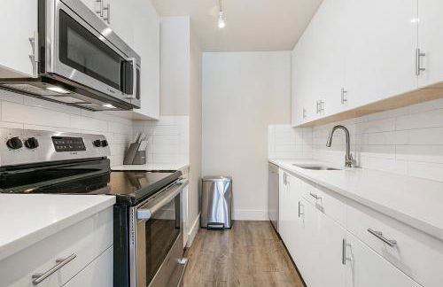 Modern Condos in California Building by Hosteeva - Foto 150