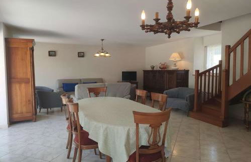 018 6 KERNERS maison pour six personnes à louer avec jardin partagé - Foto 4