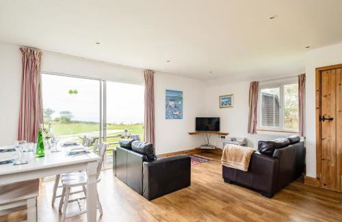 Puffin Lodge - Photo 3