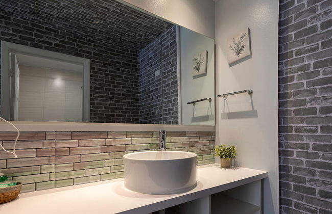 Entire Studio With Free Shuttle to Disney - Foto 19