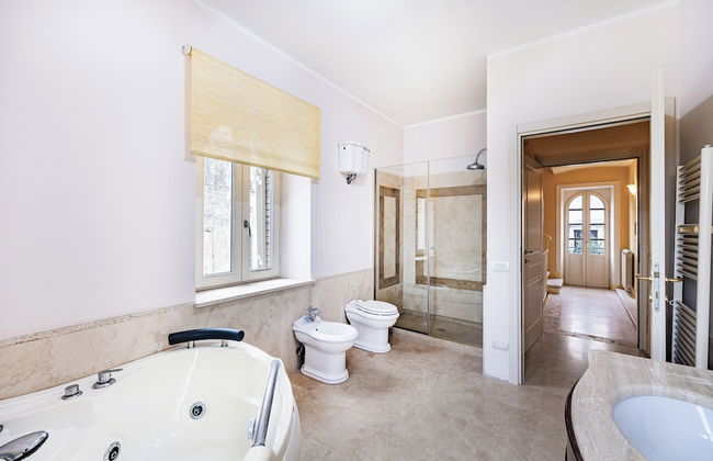 Beautiful Villa With Private Spa - Foto 29