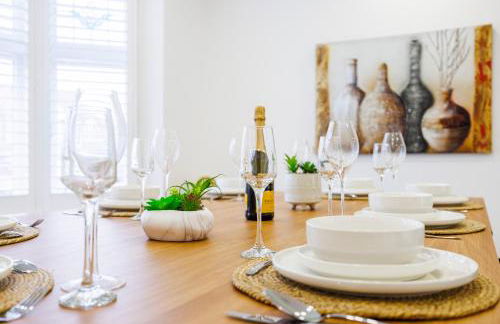 5 Bedroom House , Free Parking , Pool Table , Arcade Machine , Garden , Sleeps 9 , Offers , Ideal For Contractors , Families , Long Term Stays - Foto 49