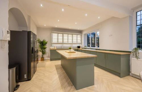 The GreyStoke Mansion With Private Grounds - Foto 20