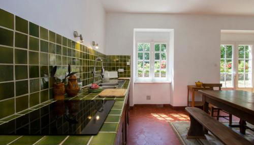 Tipoz'Immo - Trévennec Creis maison familiale près de la plage de Kermor - jardin - animaux bienvenus - linge de lits inclus - grand espace - jardin - calme - Foto 5, stove, pet friendly