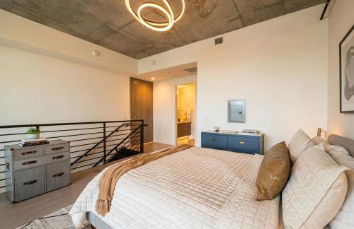 Penthouse Industrial Loft & Parking Little Italy - Foto 12