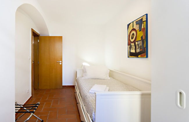 Yellow Stripe in Tavira - Foto 8