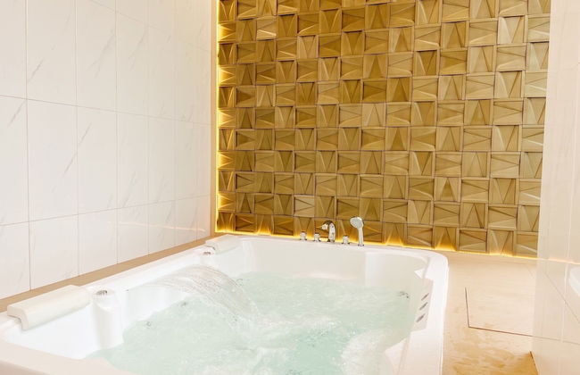 Sky House BSD Apartments by OkeStay - Foto 24