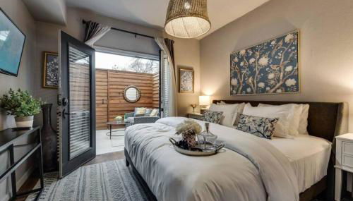 Boho 1BR Condo w Private fenced yard - Foto 2