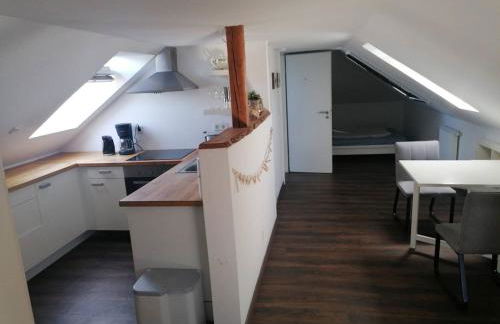 Gemütlich Obergeschoss Wohnung - Foto 2