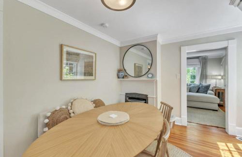 Newly Renovated Carriage House - Foto 35