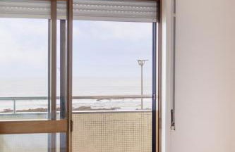 Beach Front Apartment Av dos Banhos - Foto 10