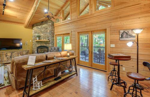 Luxe Mountain Escape with Hot Tub and Gym Near Boone! - Foto 8