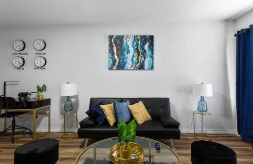 Golden Vibes Dwtn,Eado,Nrg,MedCtr,MTR,Rodeo - Photo 1