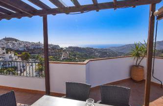 Penthouse 17A, Frigiliana 2 bedroom, Pool, Large Terrace and Amazing views in the center of Frigiliana HansOnHoliday Rentals - Photo 17