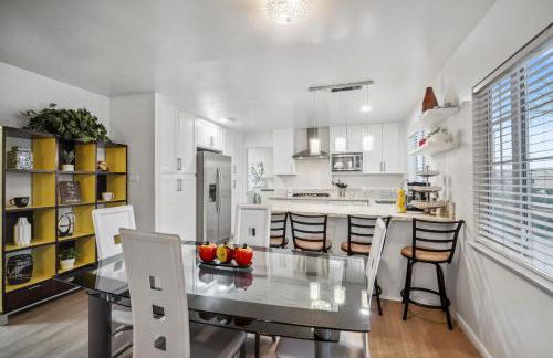 Cozy single story 2 bdrm family home near the BLVD - Foto 5