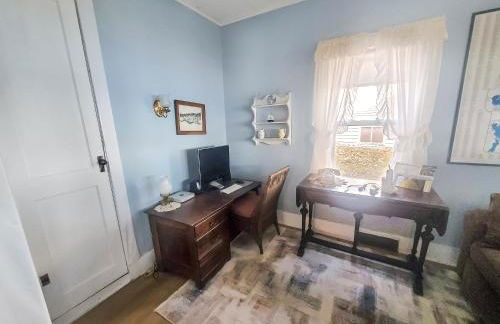 Pillsbury Point Cottage on West Lake Okoboji - Photo 36