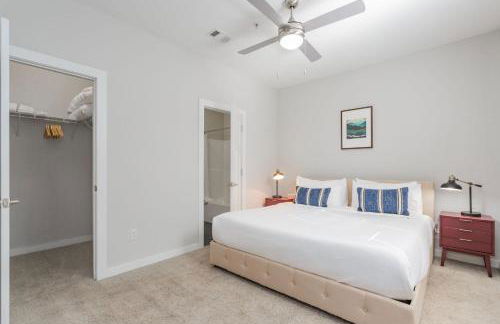 CozySuites Music Row Spacious 2BR free parking 25 - Foto 12