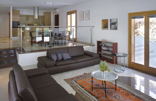 Private luxury Villa BIANCO on Solta for up to 10 persons, heated pool, free parking, very close to the beach! FREE Kajak & Mountainbikes, GREAT living area & privacy! - Foto 18