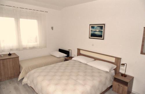 House Natali 70m from the beach - free EV top up - Photo 72