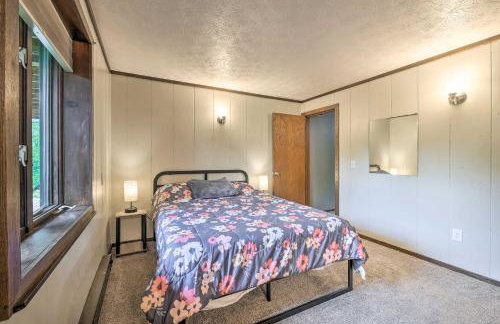 Mimis Place about Ohio Countryside Duplex with Deck - Foto 15