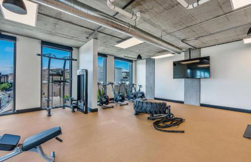 Downtown SLC Luxury 1BD 1BA - Pool HotTub 24hrGym - Foto 43