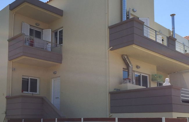 Thomis Beach Family Home Near the Sea - Photo 24