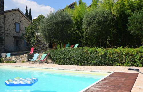 Lovely house with grass garden, shared swimmingpool, next to the river Ardèche - Foto 12