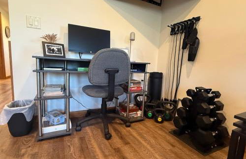 Pet Friendly Fully Furnished 1-Bedroom Oasis - Foto 14