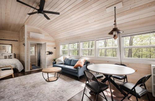 Tiny Cabin w Fire Pit Game Room and Dog Friendly - Foto 14