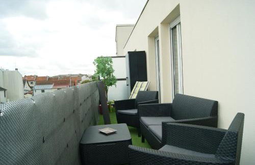 Victoria-T2-41m2-Balcon, wifi, linge, produits, ménage inclus - Foto 2