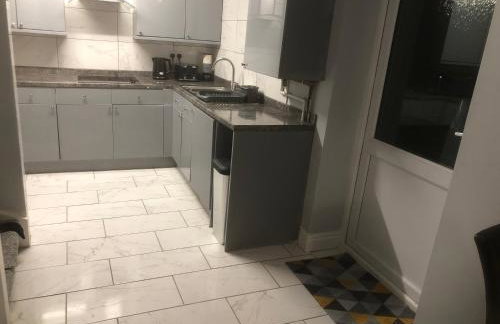 2 Bed Flat near Mutley Plain Plymouth - Foto 14