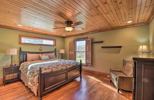 Clarkesville Ranch Cabin with Screened-In Porch! - Foto 15