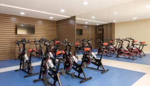 By Hospede Fácil - Studio Prime Requinte - Piscina, academia, Sauna, Garagem - Foto 5