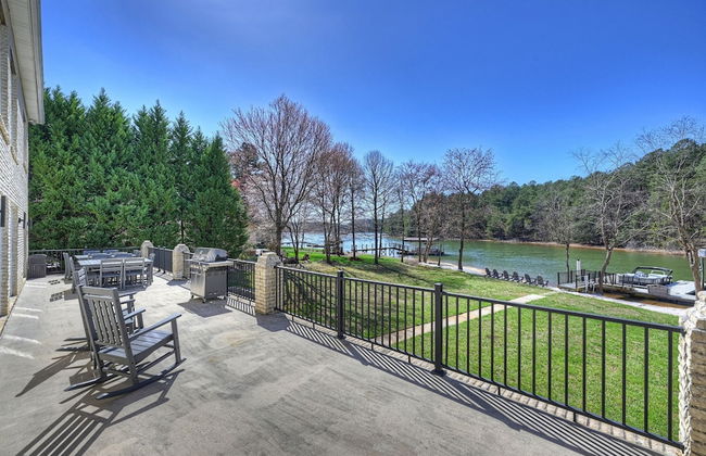 Knotty Pines by Avantstay Lake Views Renovated - Foto 13