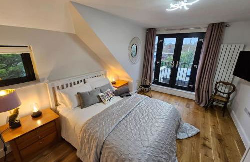 Homely 6 bed Cottage 30 mins to Heathrow, London, Legoland, Windsor Castle - Photo 55