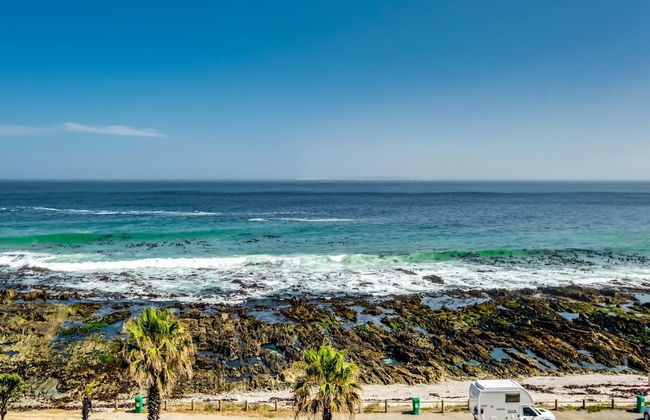 Uninterrupted Ocean Views in Mouille Point Atlantic Vistas - Photo 4