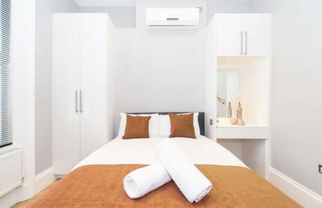 PML Apartments Southwick Street - Photo 10