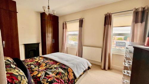 2 bedroom Hidden Gem in Stamford with parking - Foto 3, wardrobe