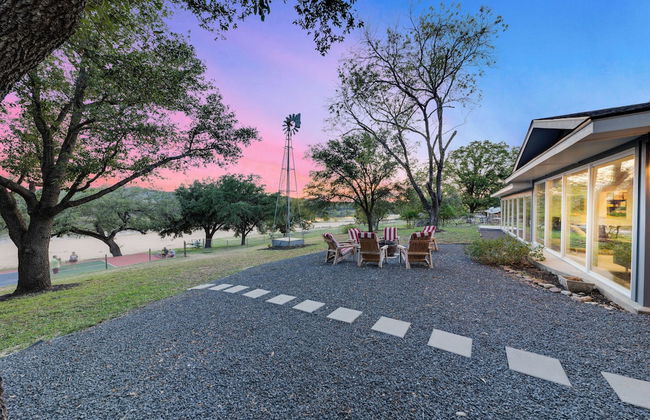 Beach House 2 on Lake LBJ - Sleeps 24 - Foto 34