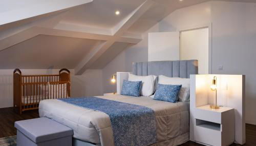 Snuggly Corner by Trip2Portugal - Foto 1