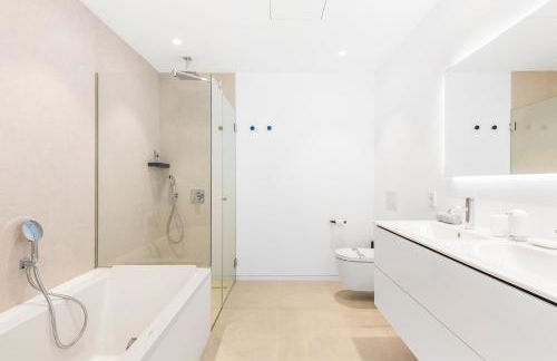 New Luxury Apartment First Line Sea View - Foto 9