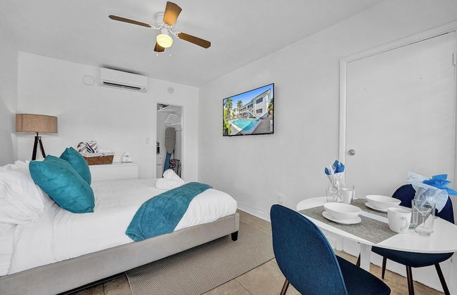 WAVES ON DESOTO - Photo 34