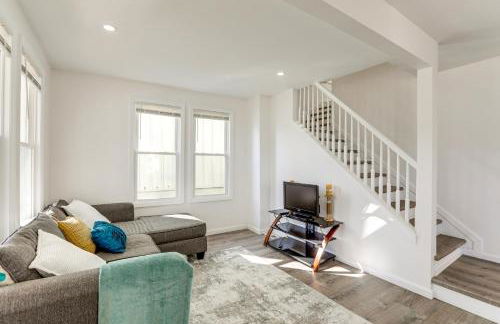 Walk to River, Parks and Dining Family Home with Yard - Foto 5