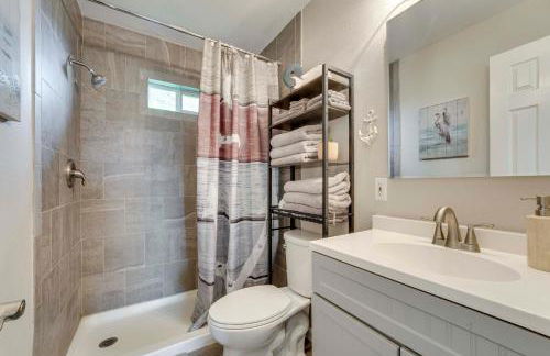 Fish and Boat Home with Spacious Yard in Seadrift - Foto 15