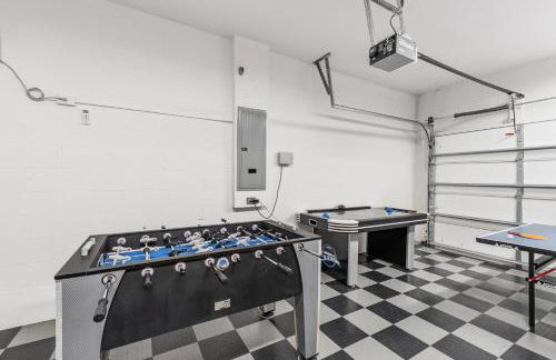 12 Min to Disney Heated Pool Family-Friendly BBQ Game Room & Sleeps 16 Guests - Foto 19