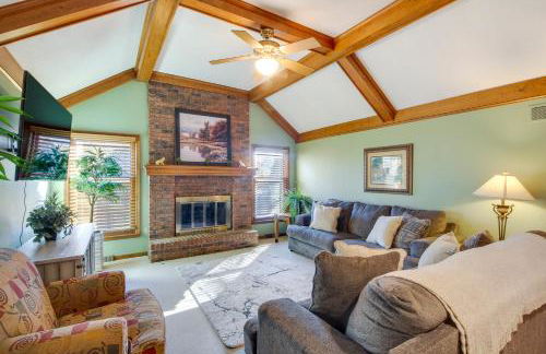 Overland Park Family Home with Game Room and Backyard! - Photo 2
