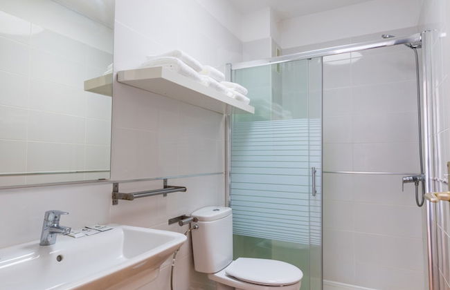 Apartamentos Los Rosales - Photo 56