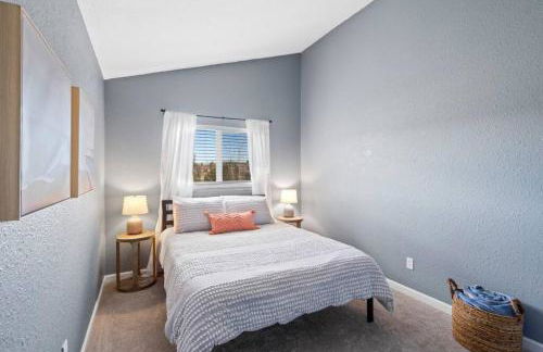 Beautiful Mountain Views Close to Hiking Trails - Foto 34