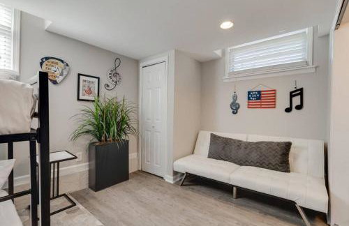 Fire Pit-Great Neighborhood-15 Min to Broadway - Foto 7